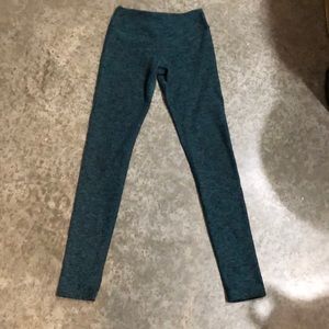 Beyond Yoga Black and Teal Spacedye Leggings xs